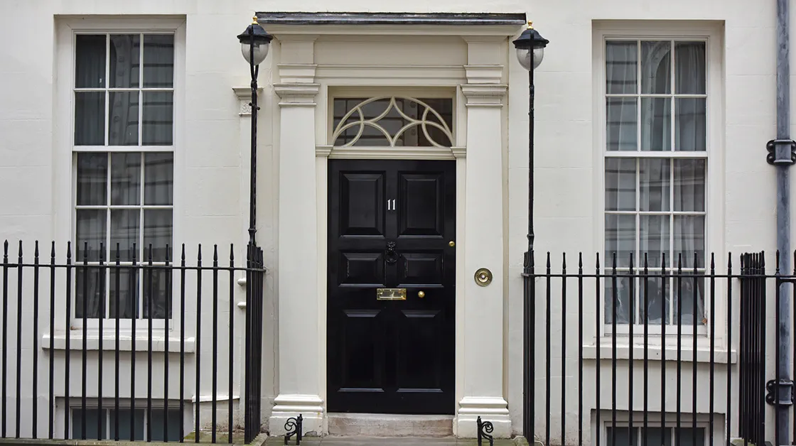 An image of 11 downing street.